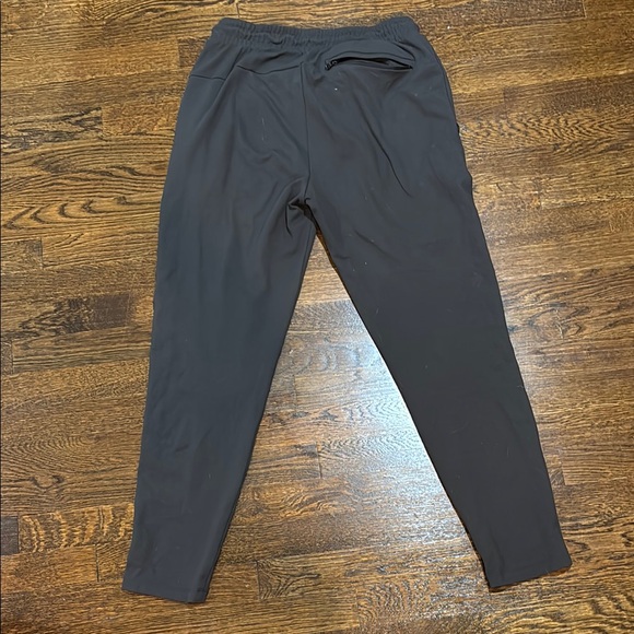 Old Navy Gray Sweatpants with Tapered Leg and Elastic Waistband - Picture 3 of 3